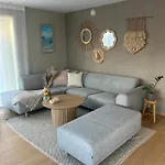 Appartamento Flott Leilighet, 1 Etasje Med Nydelig Sjoutsikt