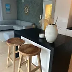 Flott Leilighet, 1 Etasje Med Nydelig Sjoutsikt * Karmoy