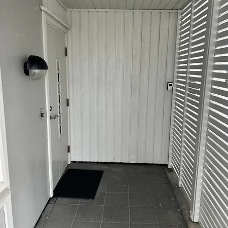 Flott Leilighet, 1 Etasje Med Nydelig Sjoutsikt Apartamento Karmoy