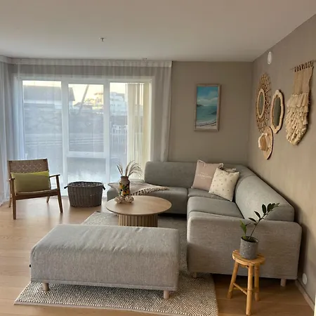 Apartamento Flott Leilighet, 1 Etasje Med Nydelig Sjoutsikt *
