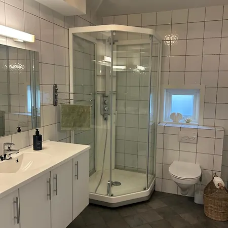 Flott Leilighet, 1 Etasje Med Nydelig Sjoutsikt Apartamento Karmoy