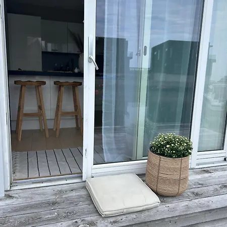 Flott Leilighet, 1 Etasje Med Nydelig Sjoutsikt Apartamento *