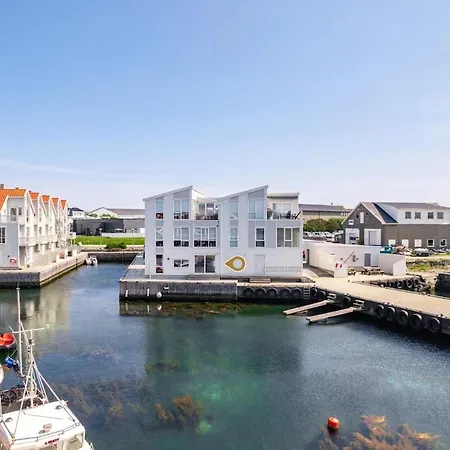 Appartement Flott Leilighet, 1 Etasje Med Nydelig Sjoutsikt