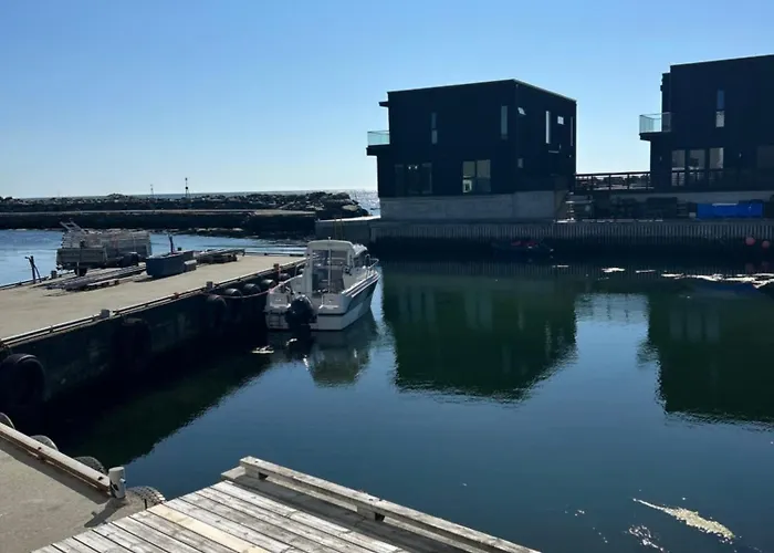 Flott Leilighet, 1 Etasje Med Nydelig Sjoutsikt Karmoy