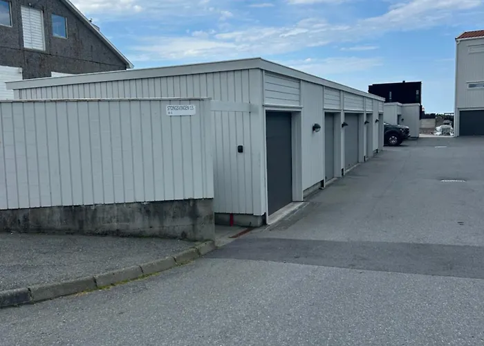 Flott Leilighet, 1 Etasje Med Nydelig Sjoutsikt Appartement Karmoy